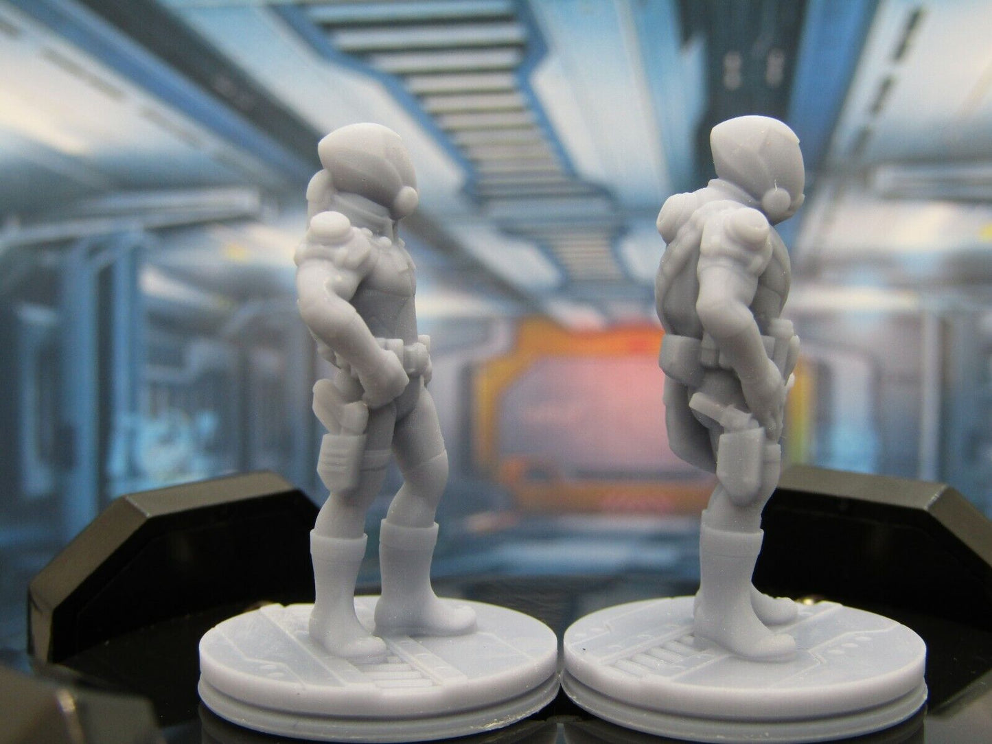 Space Explorer Pair Mini Miniature Figure Scenery Terrain 3D Printed Model