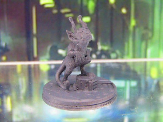 Space Alien Companion Pet Monster Mini Miniature Figure 3D Printed Model 28/32mm