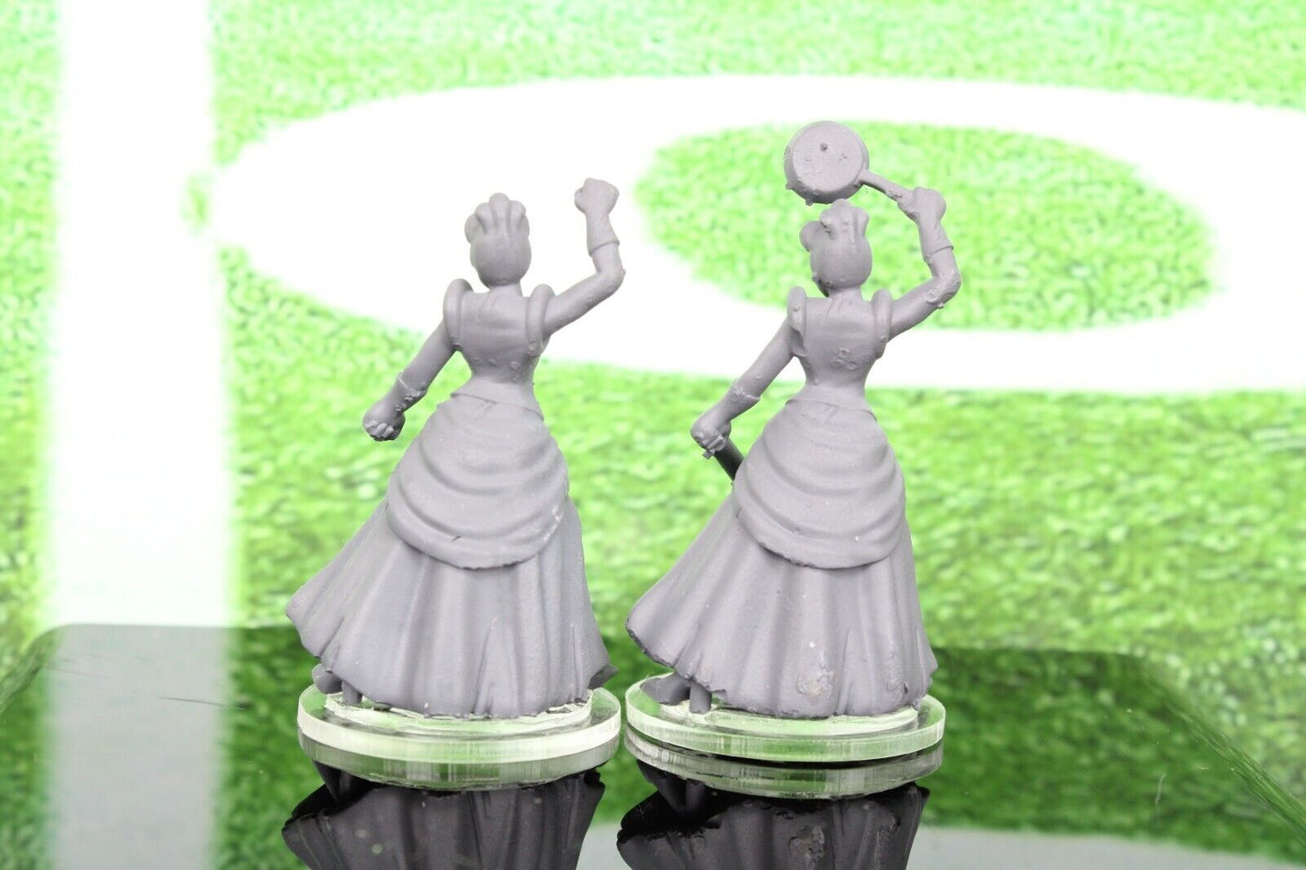 2pc Cinderella Star Player Mini Miniature Player Blood Fantasy Football Bowl