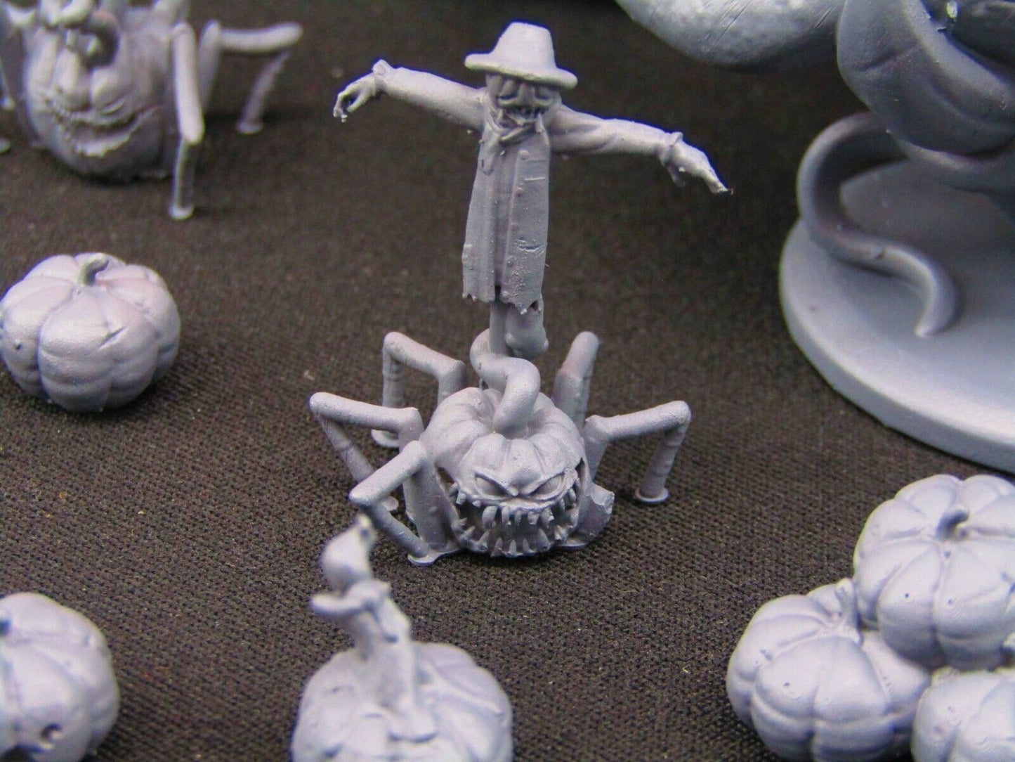 17pc Pumpkin Jack-O-Lanter and Pumpkins Bight Monsters Scatter Terrain Scenery