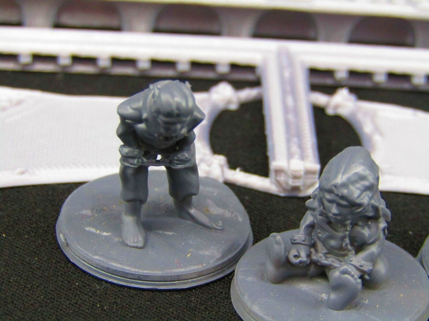 Slave Auction Block W/ Slaves Scatter Terrain Scenery 3D Printed Mini Miniature