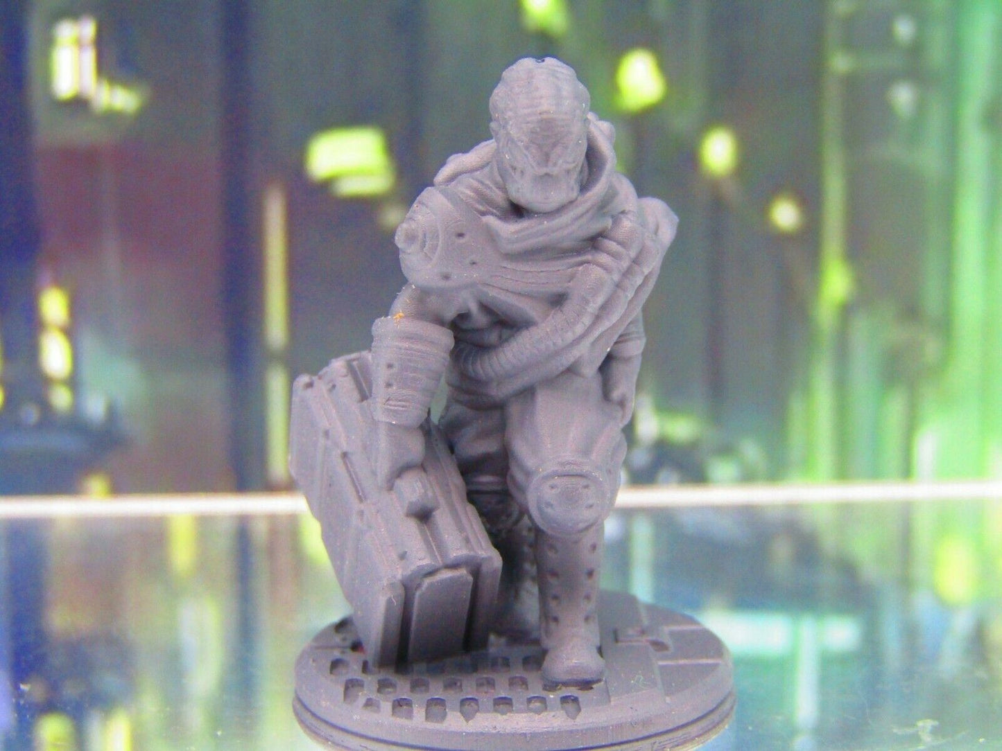 Alien Mafia Syndicate Undercover Courier Mini Miniature Figure 3D Printed Model