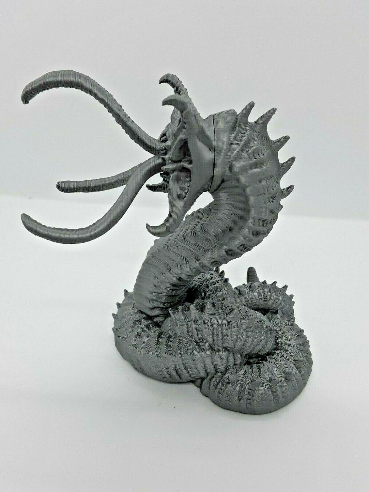 Giant Larvae Alpha Worm Miniature Mini Figure Model Dungeons & Dragons D&D