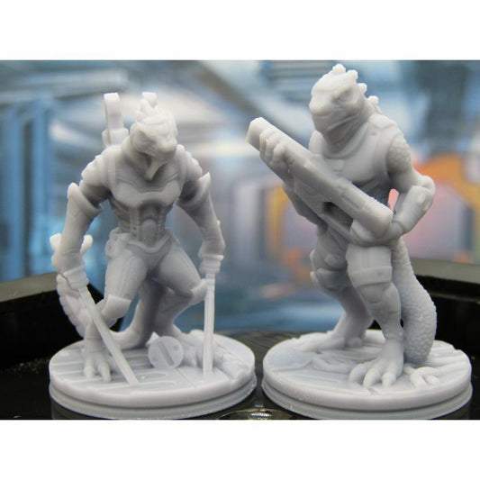 Reptilian Lizardman Pair Mini Miniature Scatter Terrain Scenery 3D Printed Model