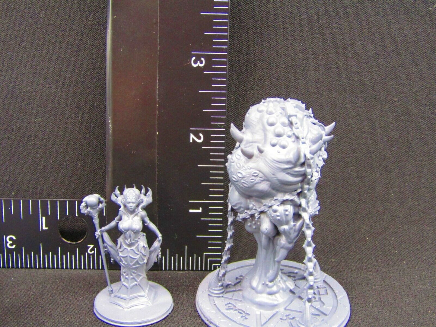 Evil Summoning Circle w Dark Priestess & Chained Ichor Demon Scatter Terrain