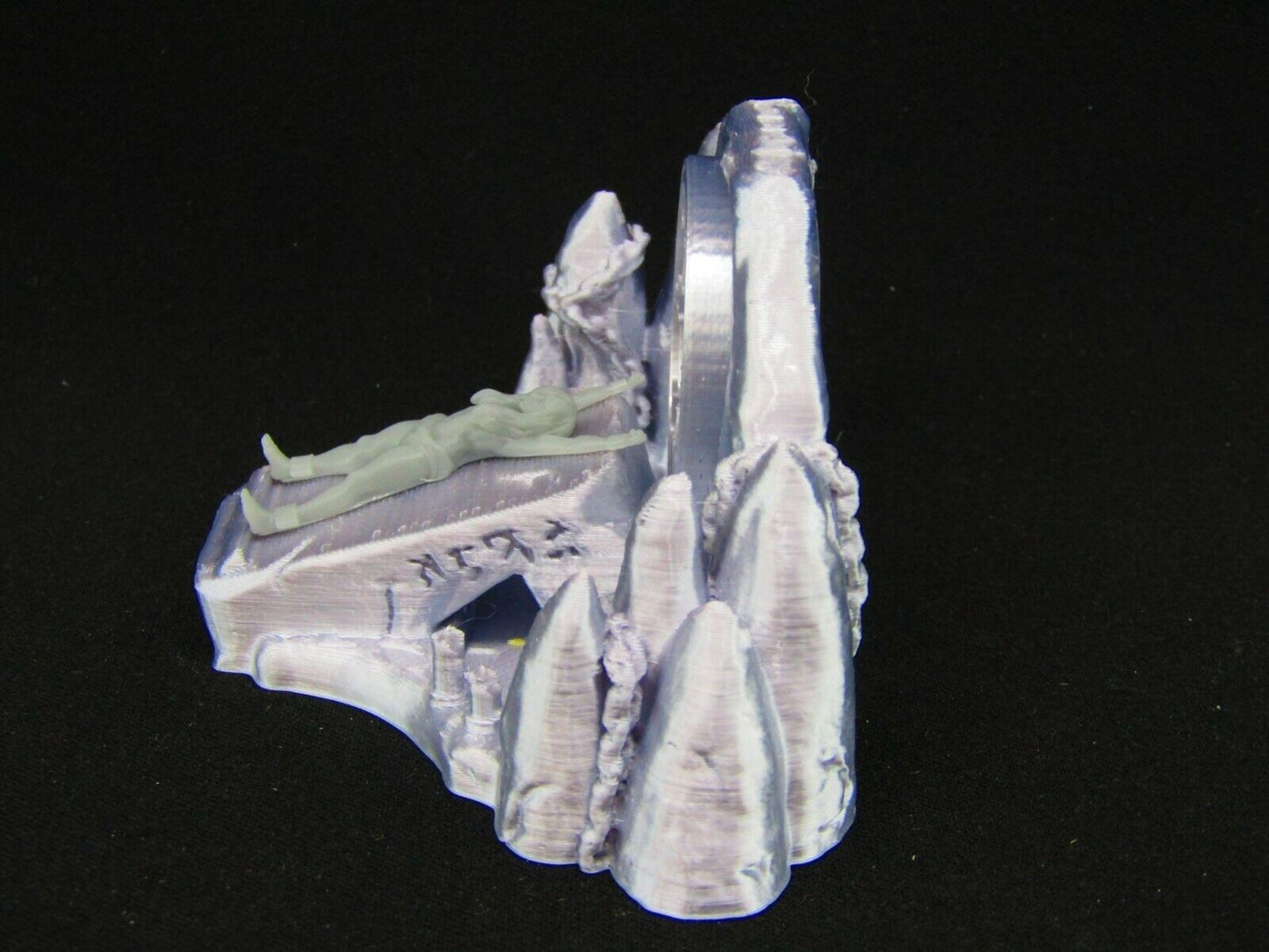 Sacrificial Altar w/ Victim Scatter Terrain Scenery 3D Printed Mini Miniature