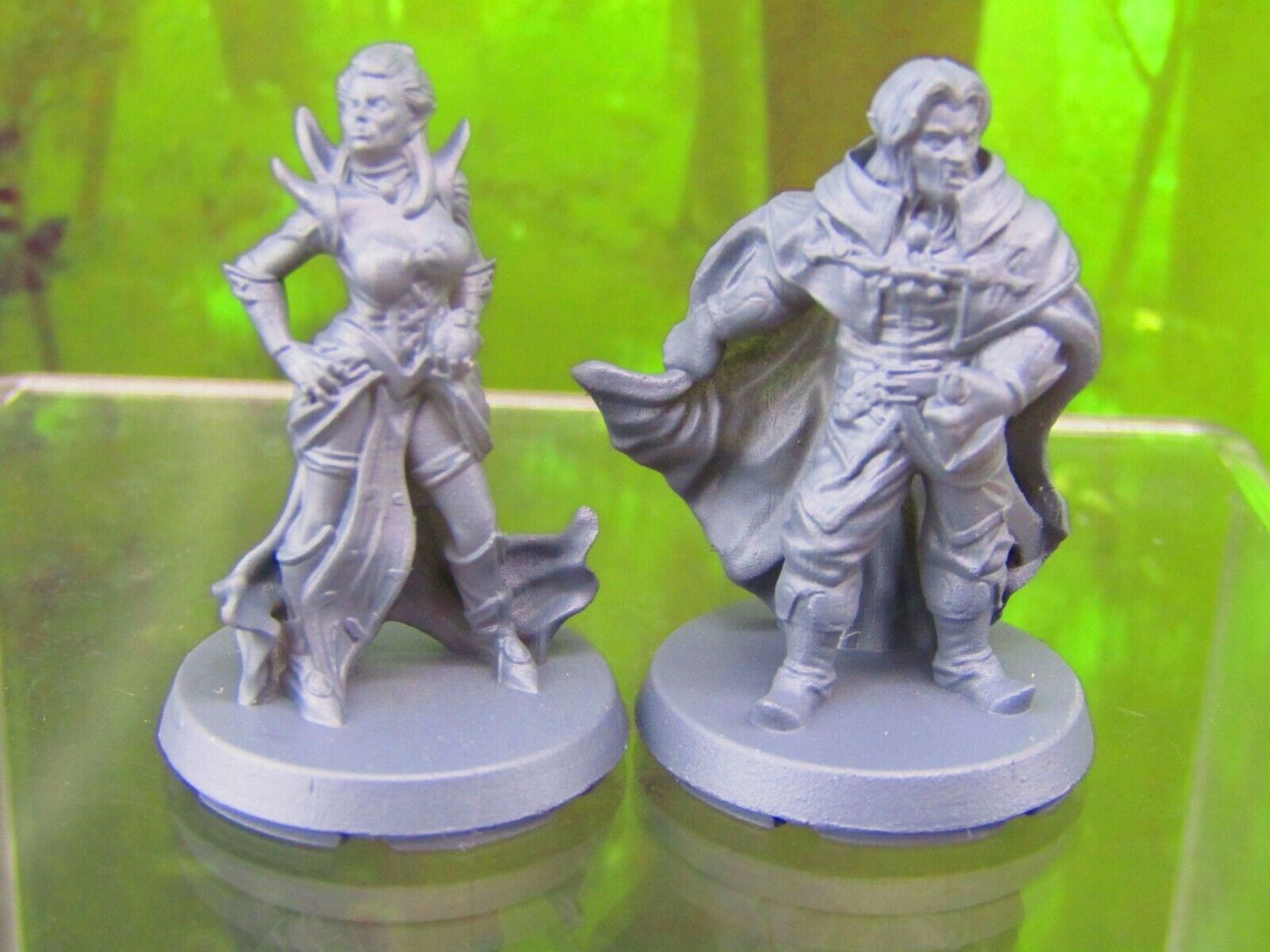 Vampire Royal Male / Female Pair Mini Miniatures 3D Printed Resin Model Figure