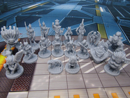 Sci Fi Mini Set 3 - 18 pc Aliens, Creatures, & Beasts Miniatures Set