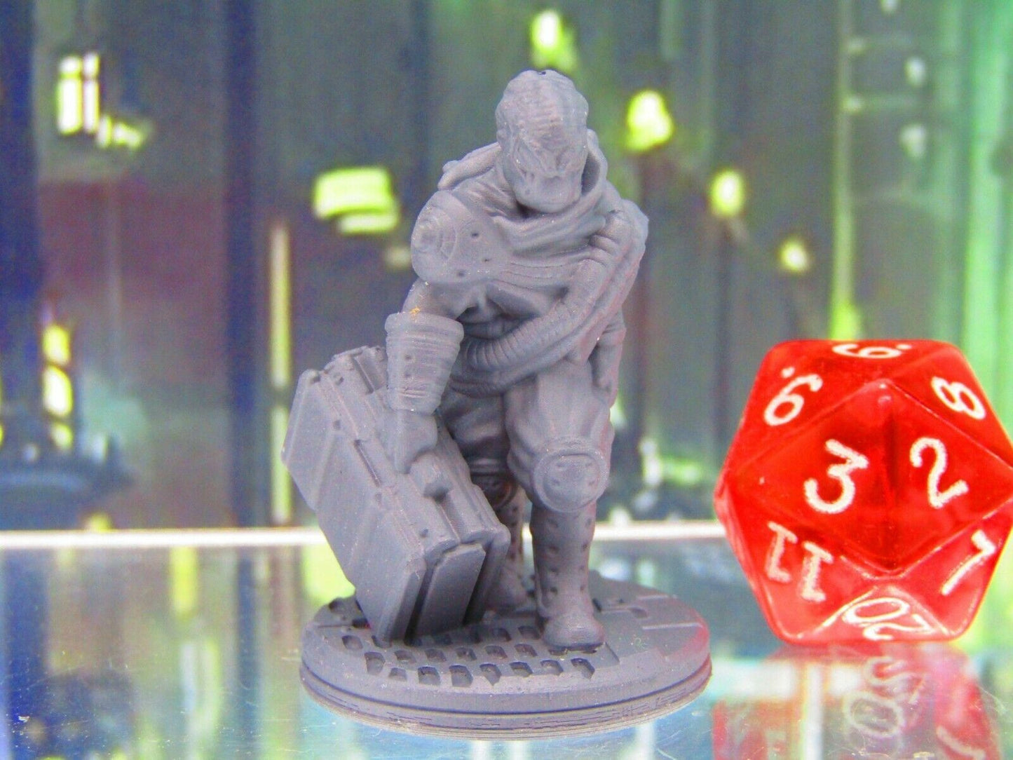 Alien Mafia Syndicate Undercover Courier Mini Miniature Figure 3D Printed Model