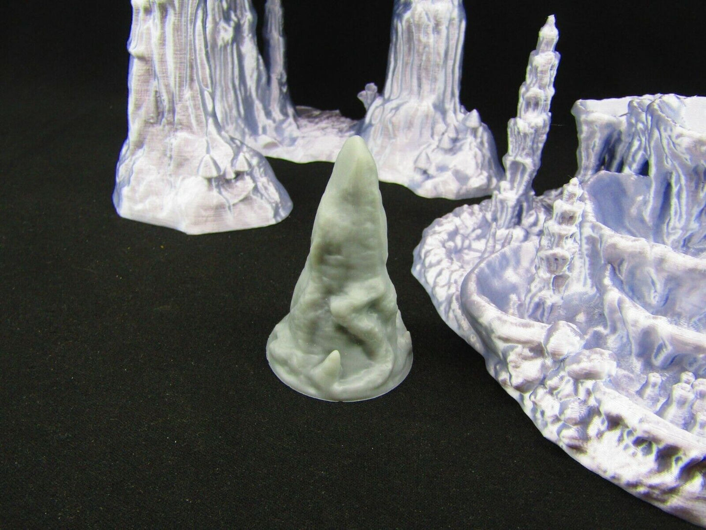 Wet Cavern Stalagmite Stalactite Set w/ Roper Monster Scatter Terrain Scenery 3D
