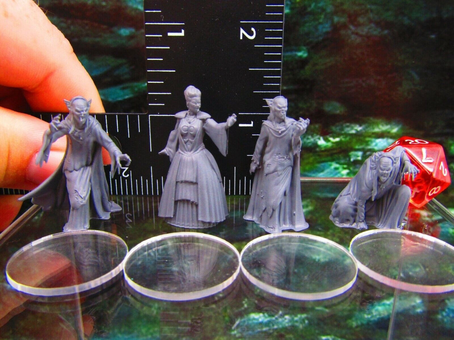 4pc Vampires Mini Miniatures 3D Printed Model Figure 28/32mm Scale RPG Fantasy