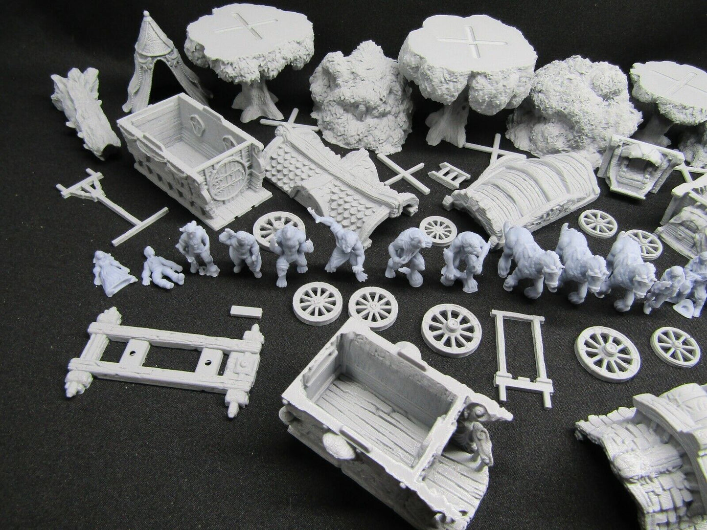 36 Piece Crimson Troupe Werewolf Set Encounter Scenery Terrain Mini Miniatures