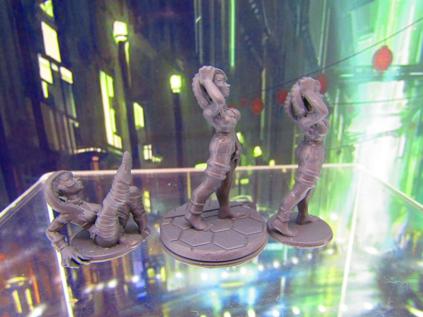 Alien Night Club Dancer Stripper w/ Holograms Mini Miniature Figure 3D Printed