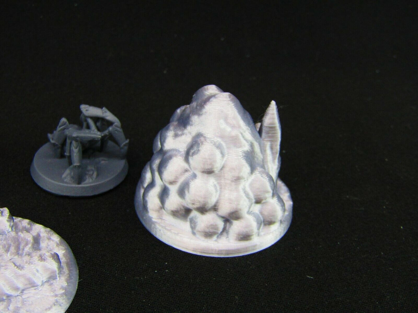 Spiders & Eggs / Wrapped Bodies Scatter Terrain Scenery 3D Printed Mini