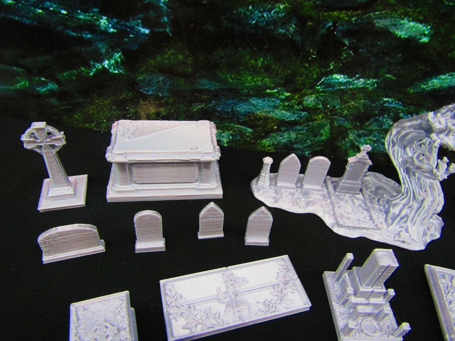 17pc Gravestone Tombstone Set Graveyard / Cemetery Scatter Terrain Scenery