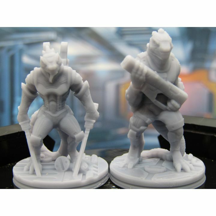 Reptilian Lizardman Pair Mini Miniature Scatter Terrain Scenery 3D Printed Model