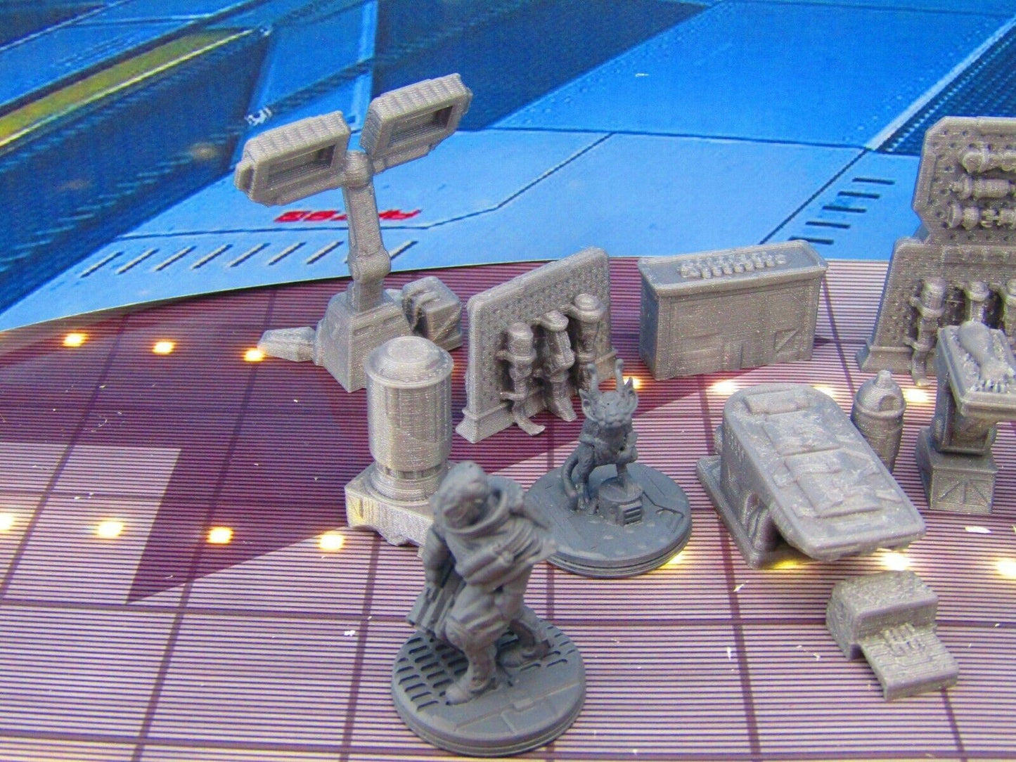 20pc Sci Fi Dr. Laboratory W/ Dr., Transporter & Pet Miniatures Minis Set Rpg