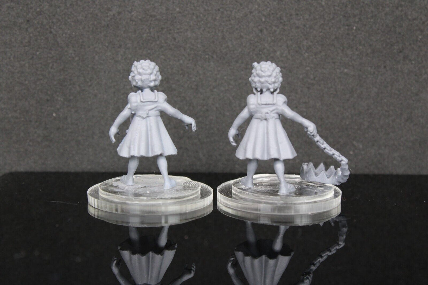 2pc Goldilocks W & WO Weapons Mini Miniature RPG Tabletop Gaming Wargaming D&D