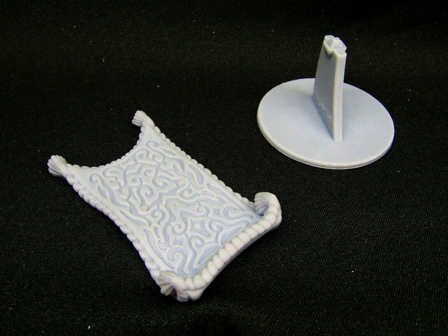 Flying Carpet Rug Mini Miniature Figure Dungeons & Dragons D&D 3D Printed Resin