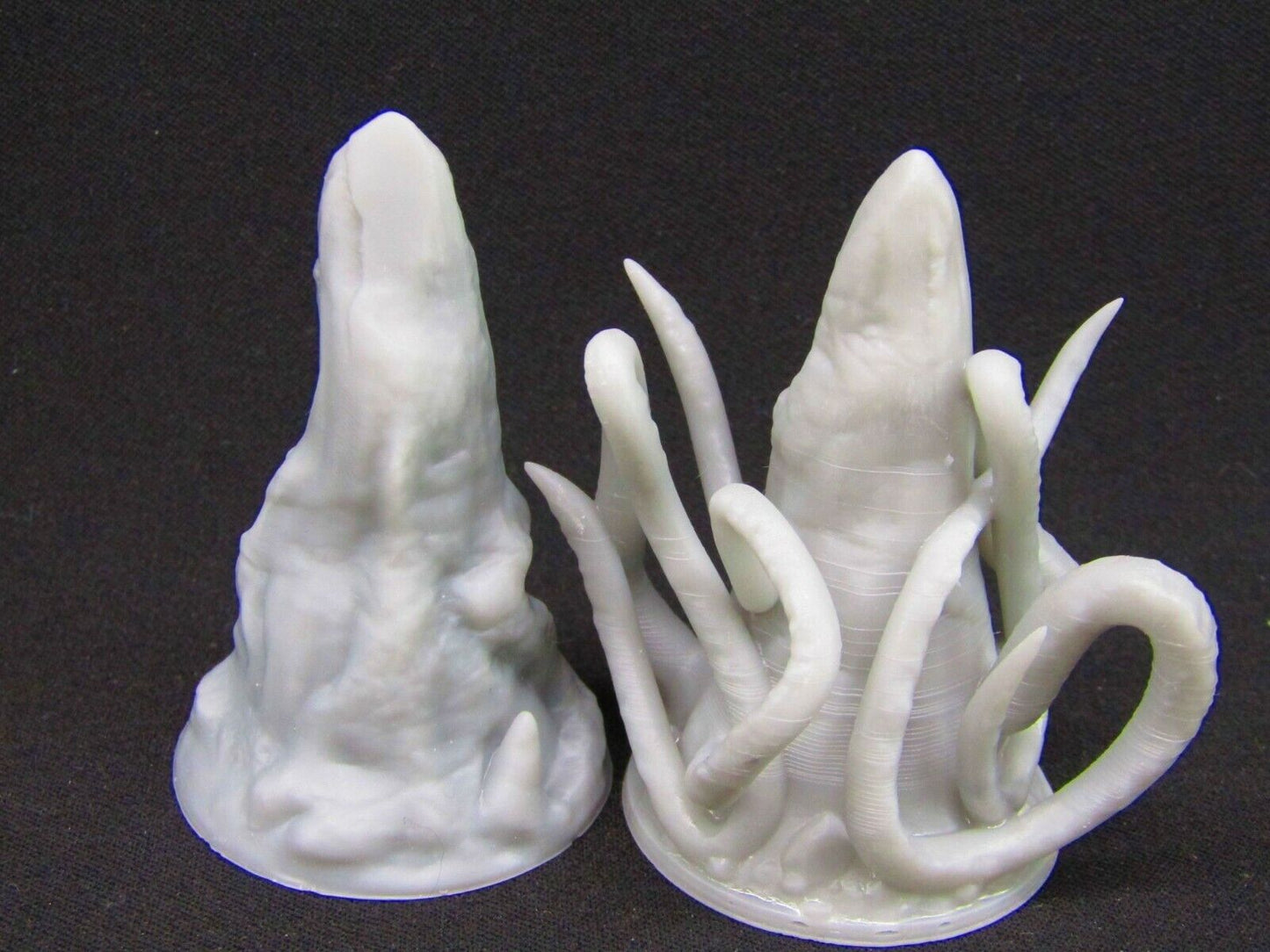 Roper Monster Sleeping and Awake Mini Miniature Figure 3D Printed Model 28/32mm