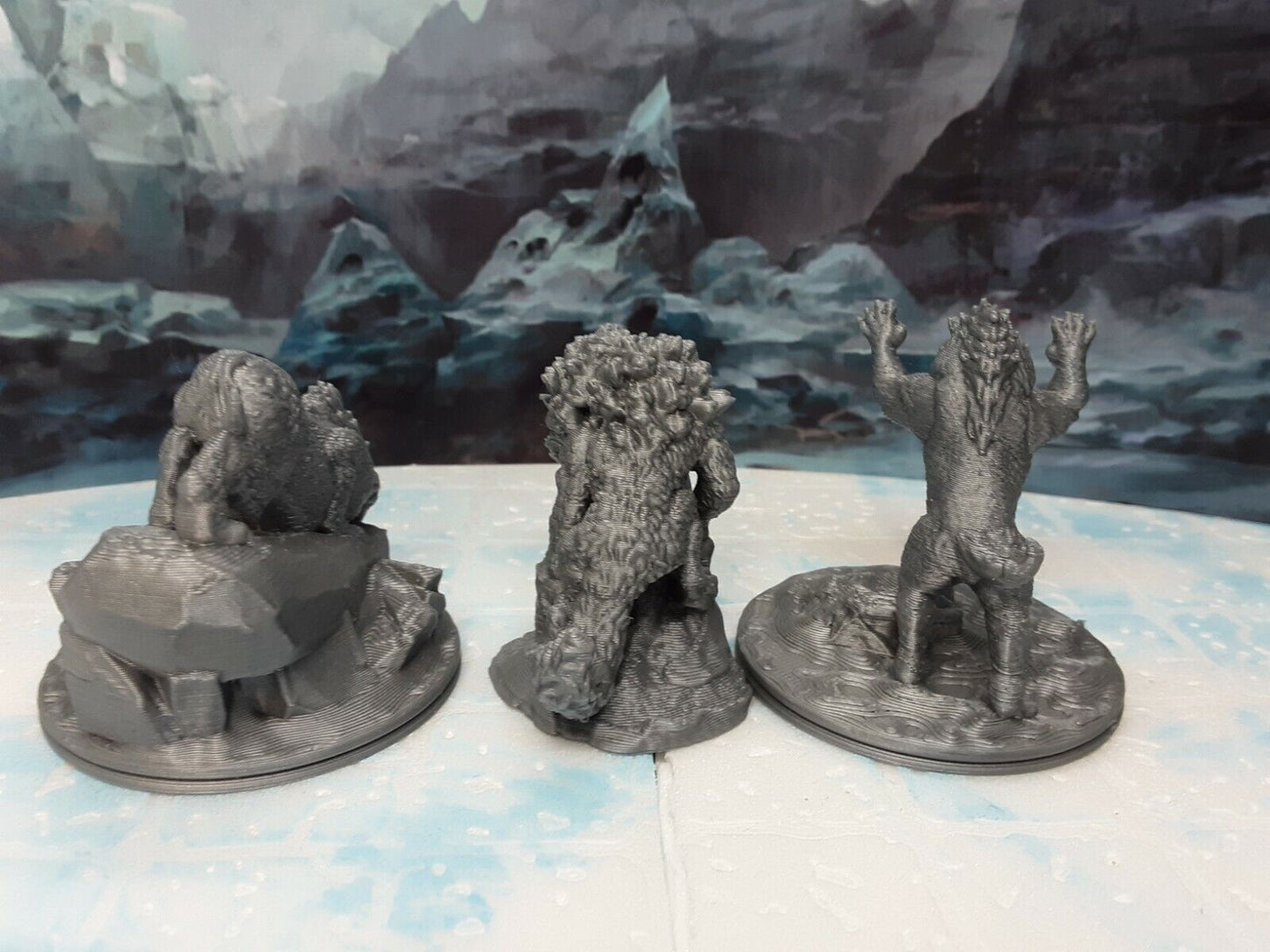 3 Piece Dire Wolf Saber Tooth Tiger Miniatures Mini Figure Dungeons Dragons D&D