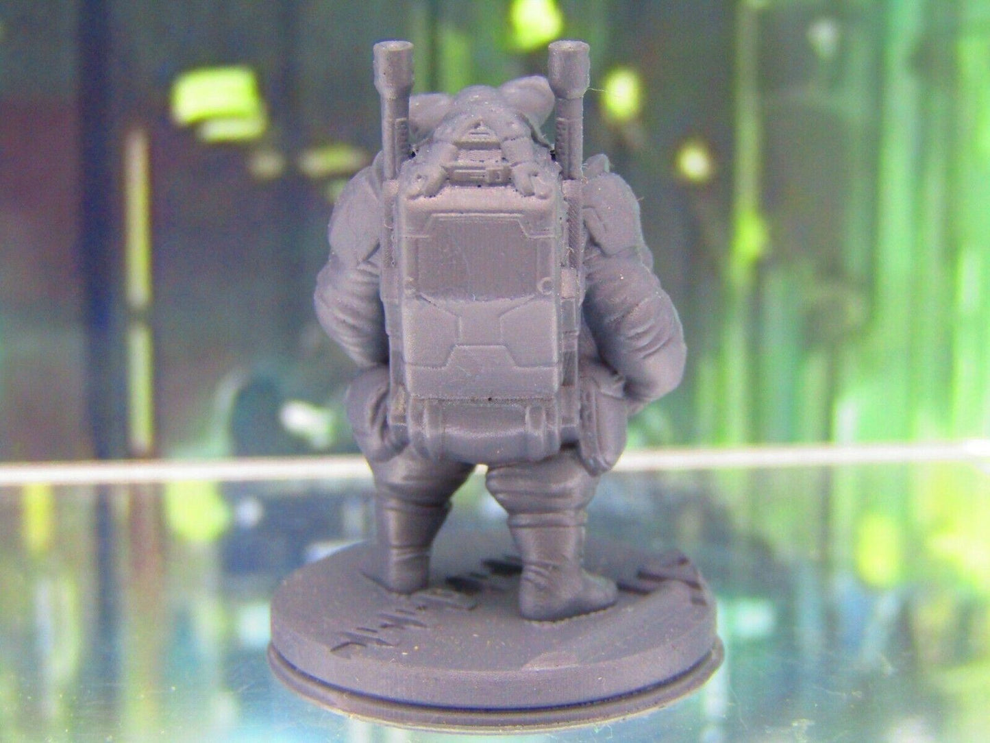 Alien Weapons Arms Gun Dealer Trader Mini Miniature Figure 3D Print Sci Fi