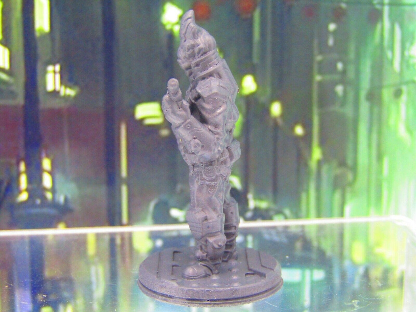 Alien Bounty Hunter Assassin Mini Miniature Figure 3D Printed Model 28/32mm