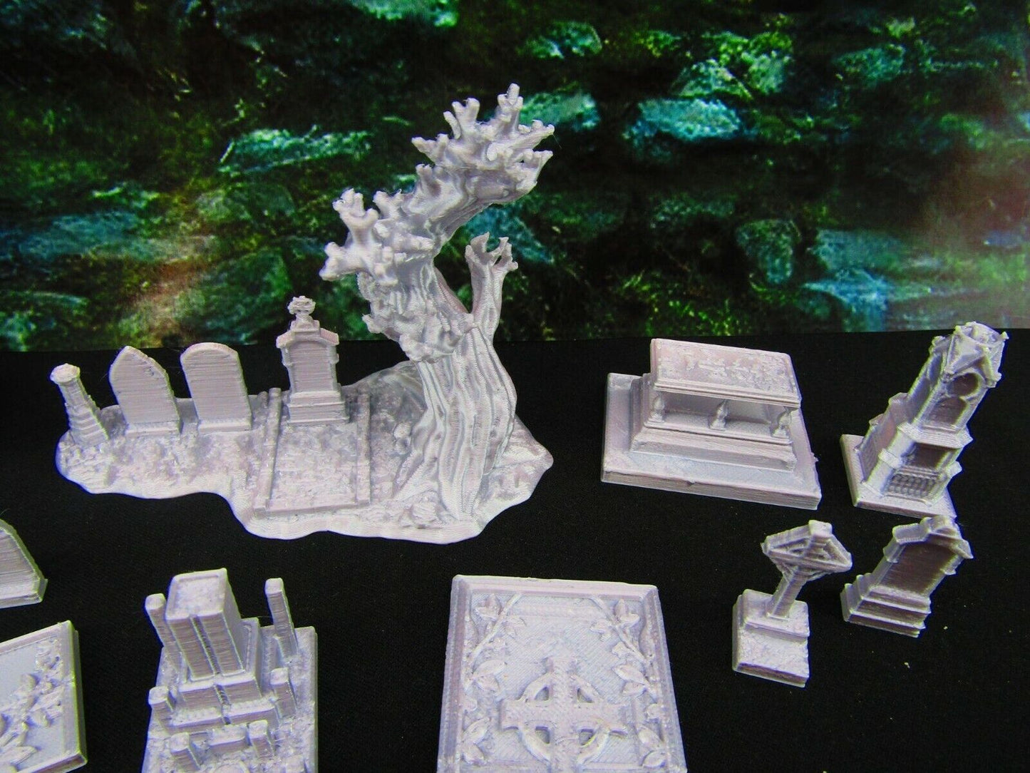 17pc Gravestone Tombstone Set Graveyard / Cemetery Scatter Terrain Scenery