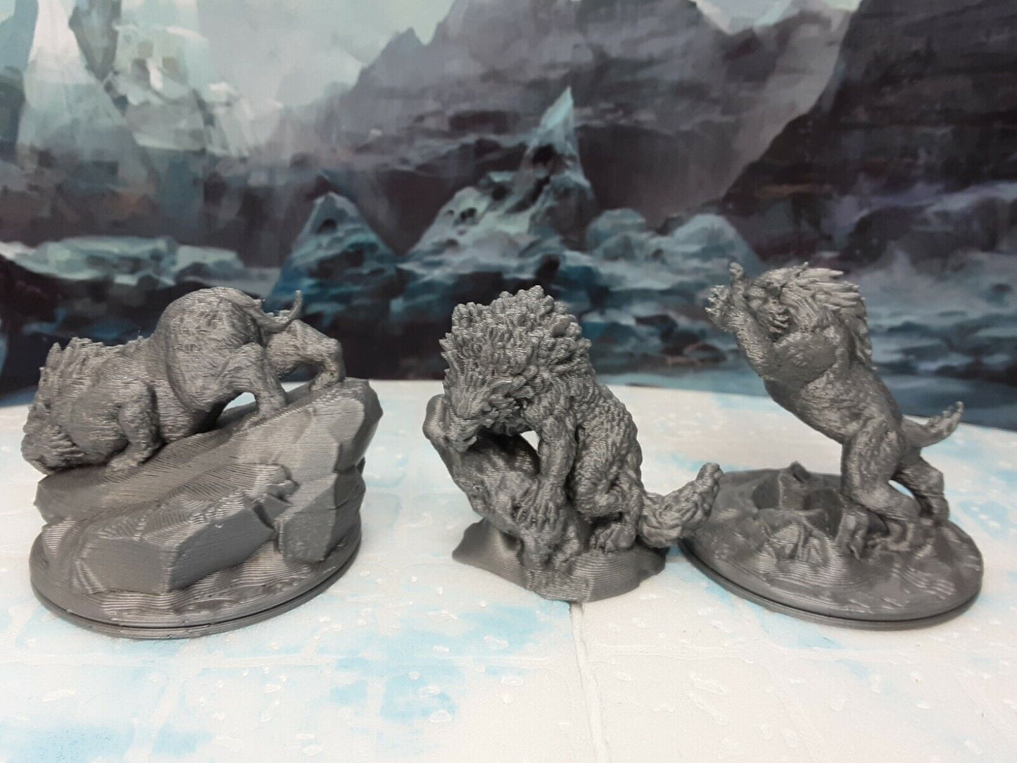 3 Piece Dire Wolf Saber Tooth Tiger Miniatures Mini Figure Dungeons Dragons D&D