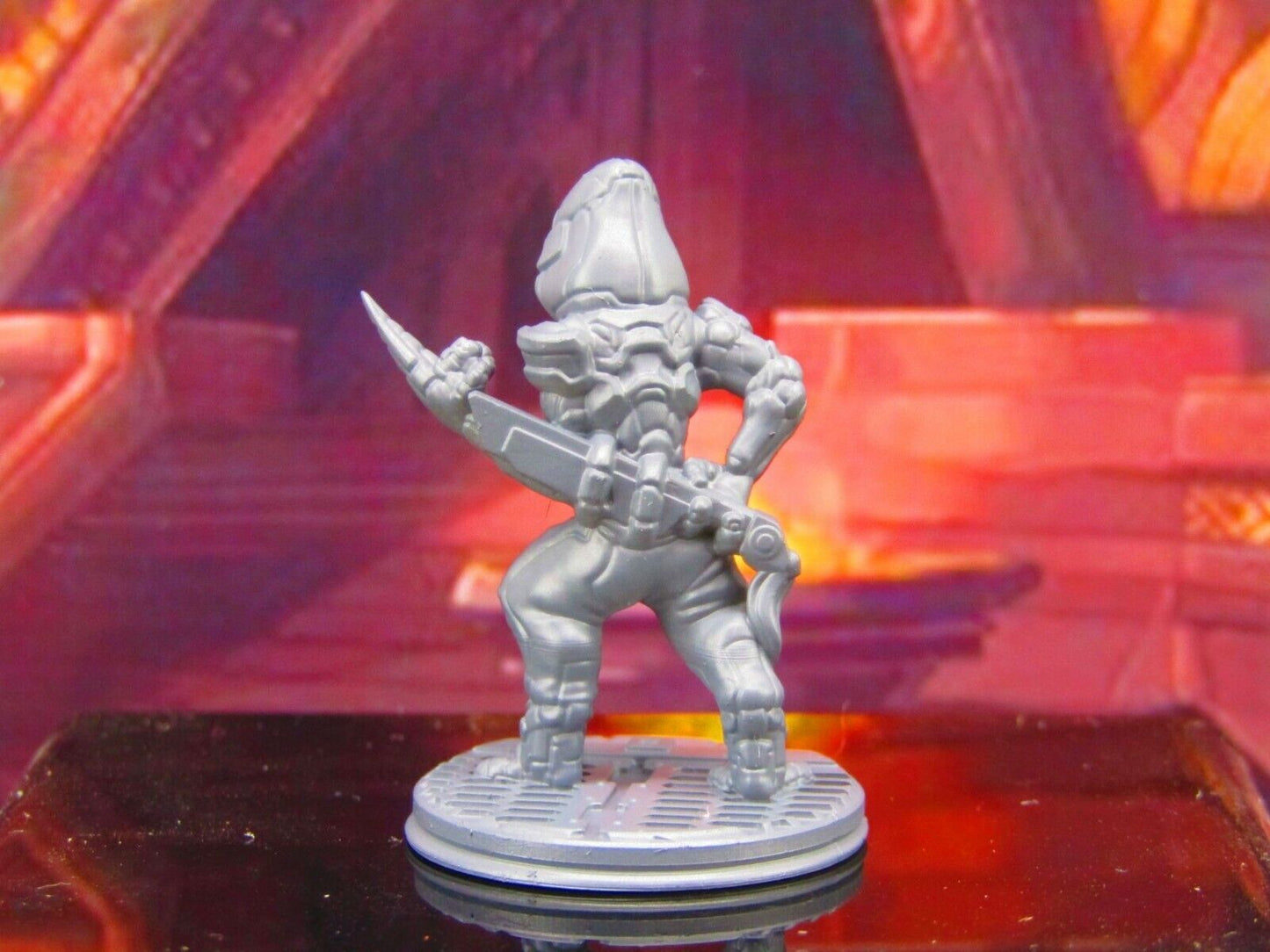 Alien Assassin Mercenary Stalker Mini Miniature Model Character Figure 28mm/32mm