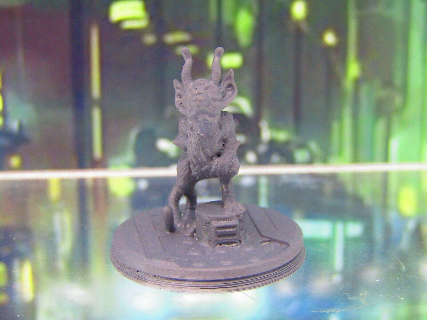 Space Alien Companion Pet Monster Mini Miniature Figure 3D Printed Model 28/32mm