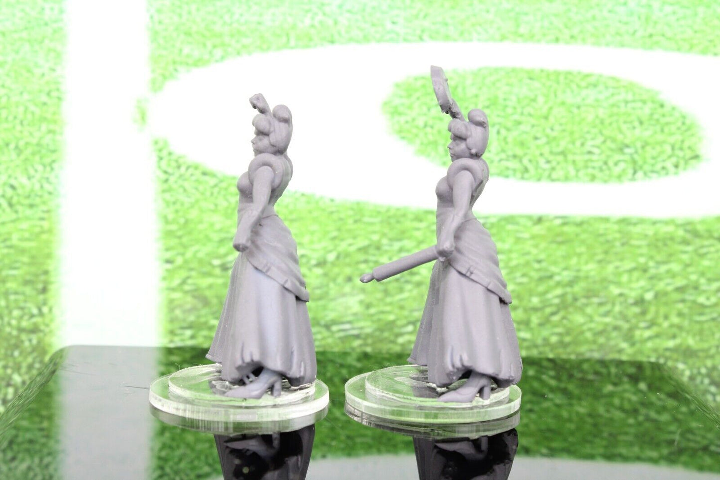 2pc Cinderella Star Player Mini Miniature Player Blood Fantasy Football Bowl