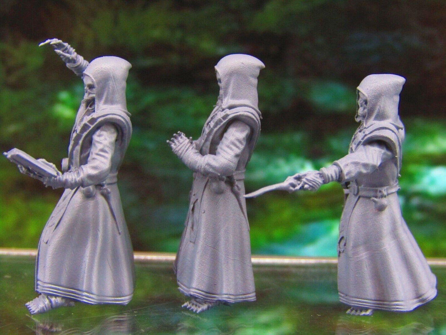 3pc Undead Skeletons Acolyte Cultists Dark Wizard Sorcerer Mini Miniatures