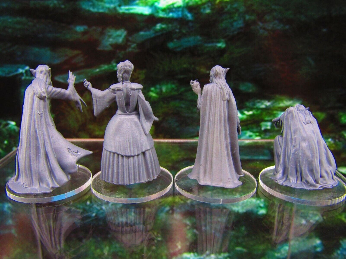 4pc Vampires Mini Miniatures 3D Printed Model Figure 28/32mm Scale RPG Fantasy