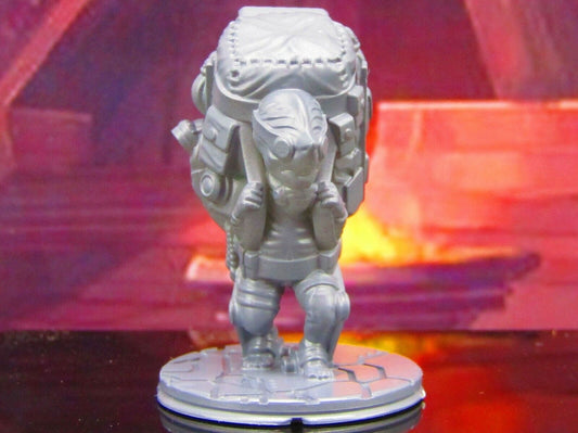 Alien Scrap Collector Traveling Merchant Mini Miniature Model Character Figure