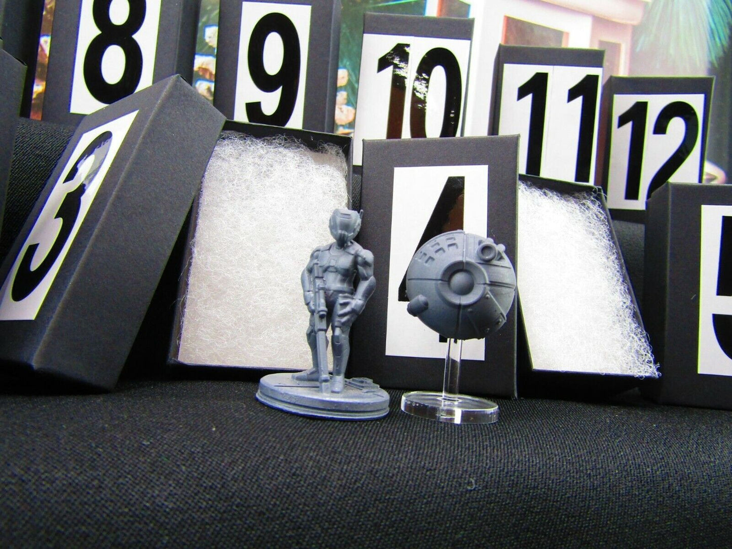 12 Days of Christmas Advent Calendar Sci Fi Minis Miniature Figures Set Model