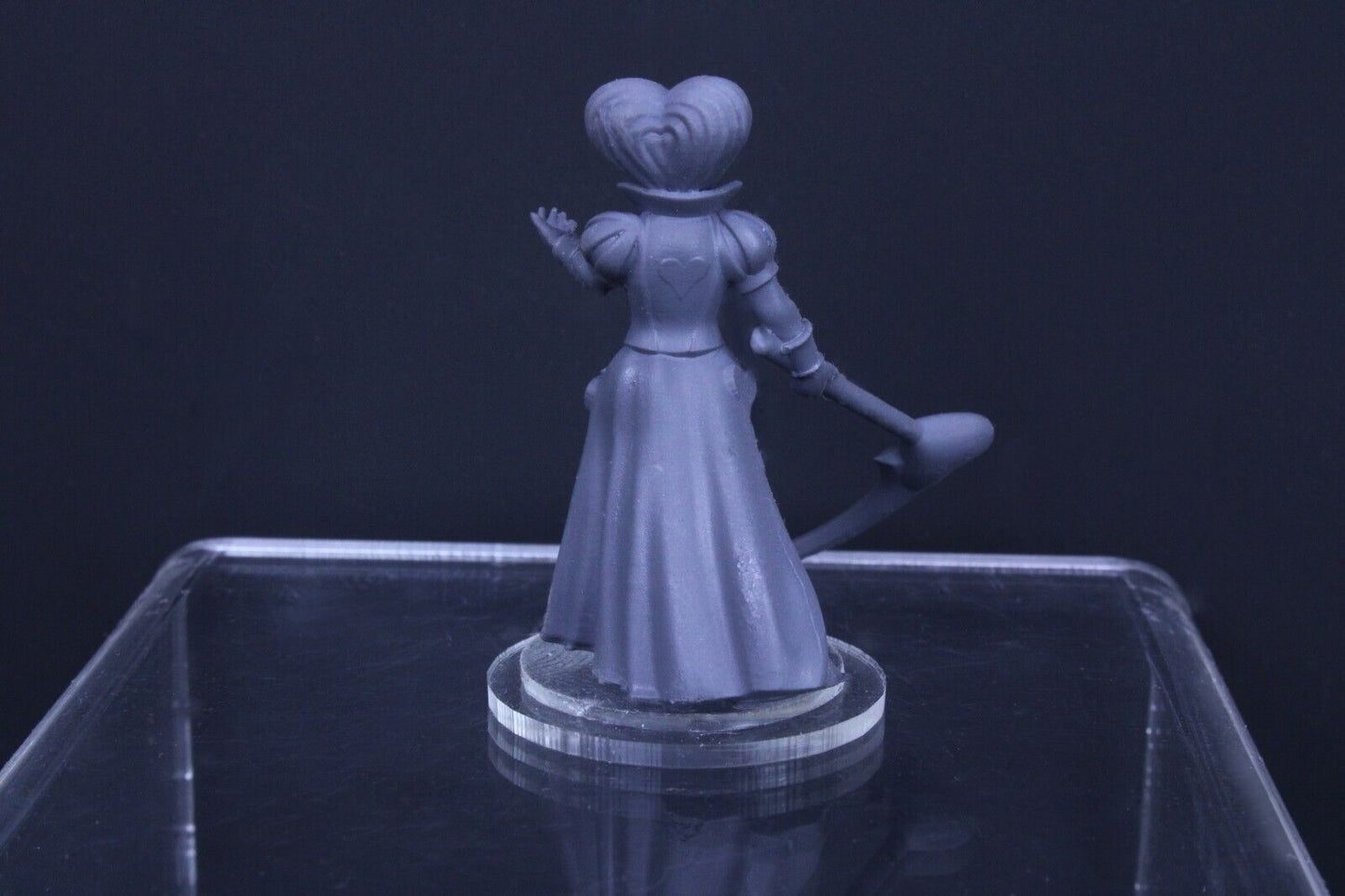 Queen of Hearts Alice in Wonderland Mini Model Scale RPG Tabletop Gaming D&D