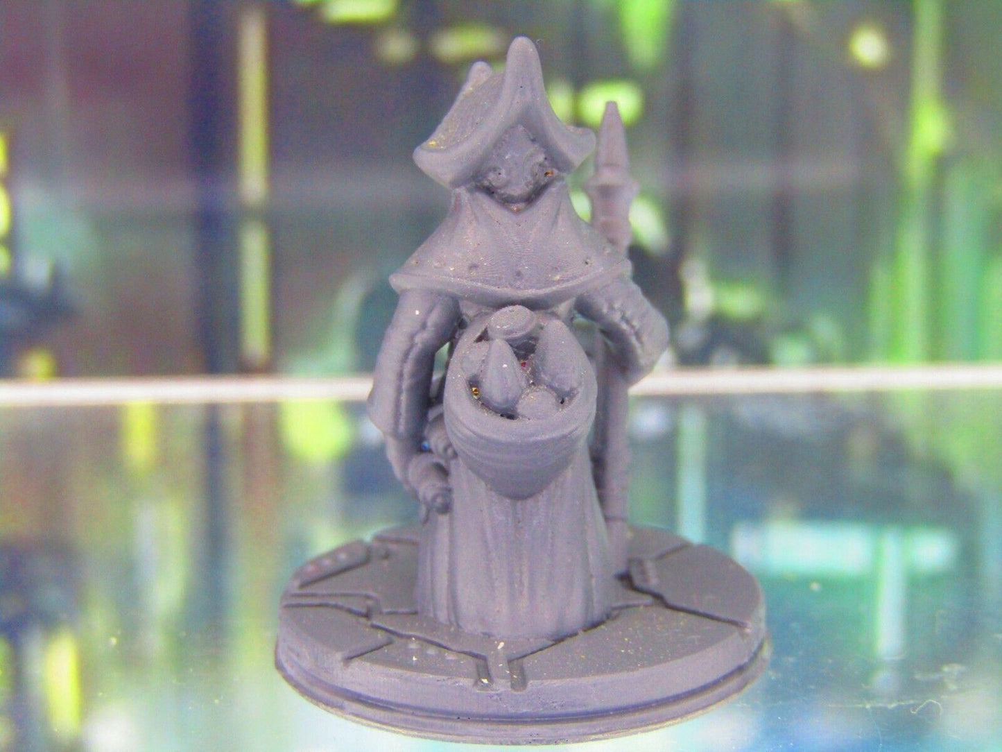 Alien Scavenger Trader Travelling Mercahant Mini Miniature Figure 3D Print Scifi