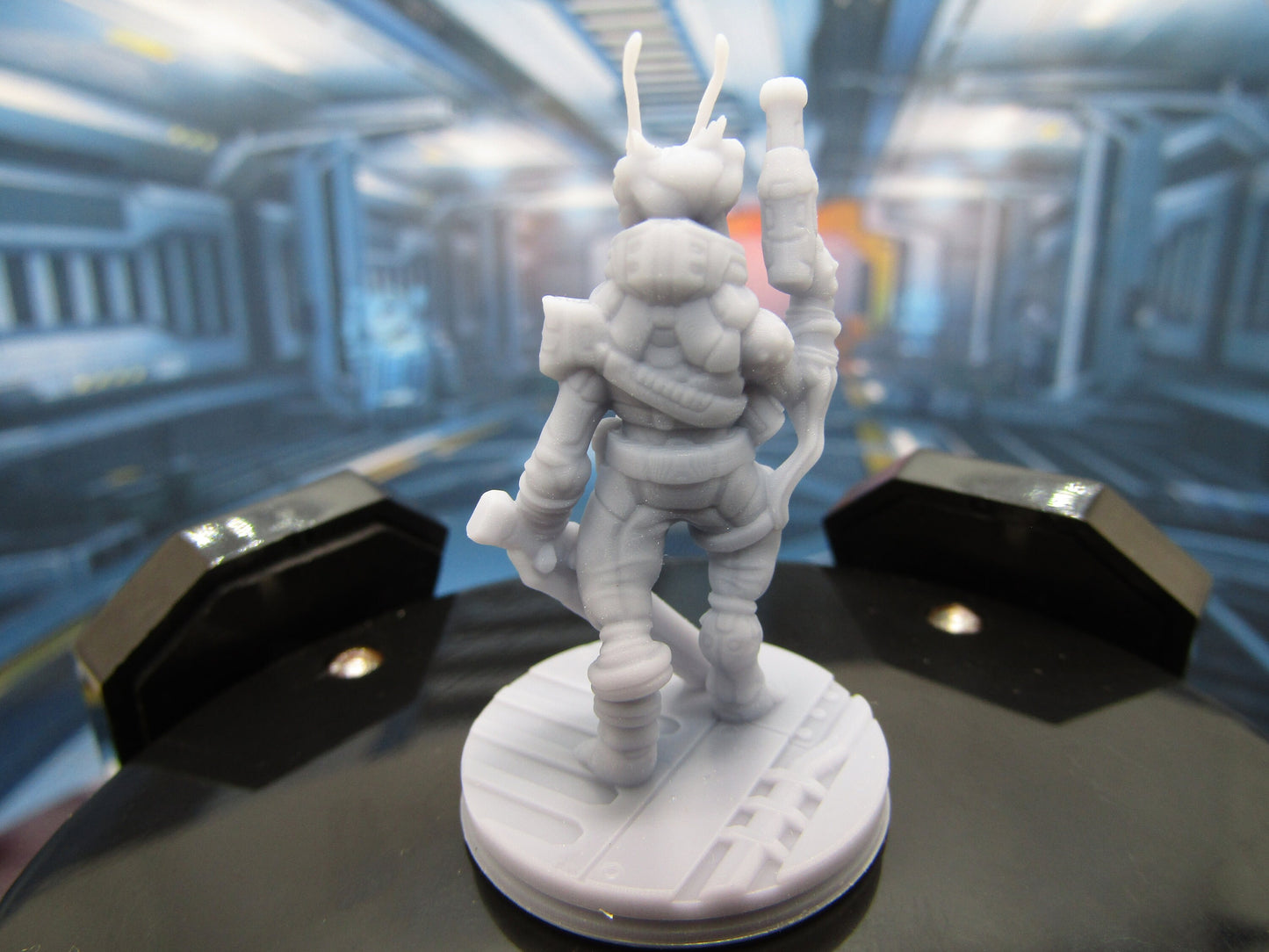 Alien Insectoid Warrior Mini Miniature Scatter Terrain Scenery 3D Printed Model 28/32mm Scale Sci Fi Science Fiction RPG Tabletop Gaming