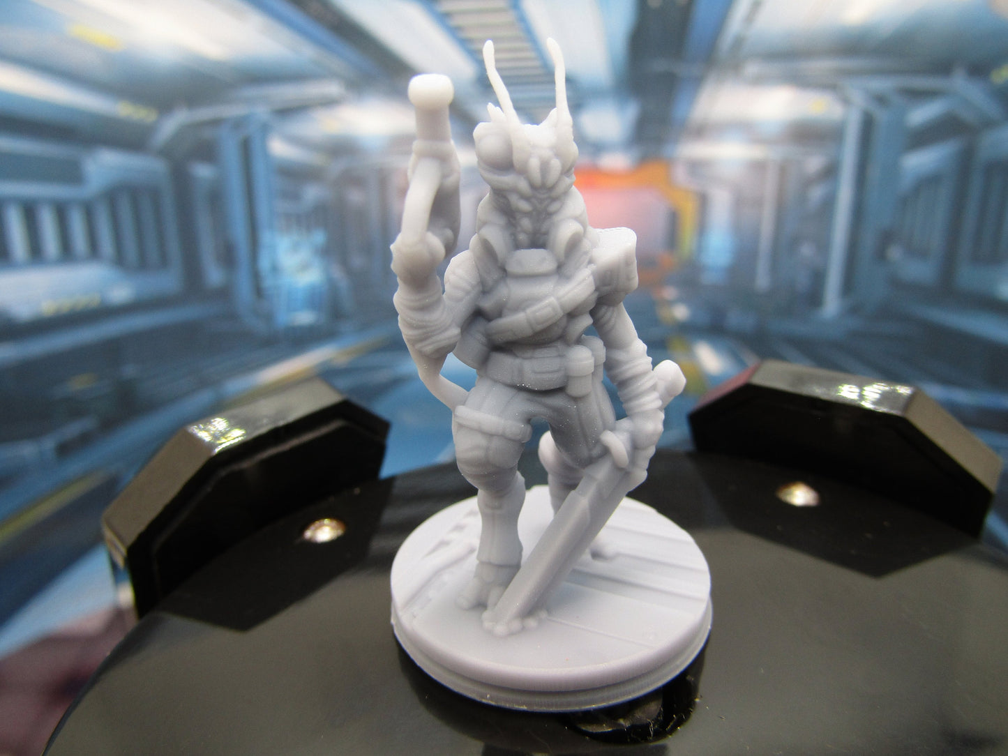 Alien Insectoid Warrior Mini Miniature Scatter Terrain Scenery 3D Printed Model 28/32mm Scale Sci Fi Science Fiction RPG Tabletop Gaming