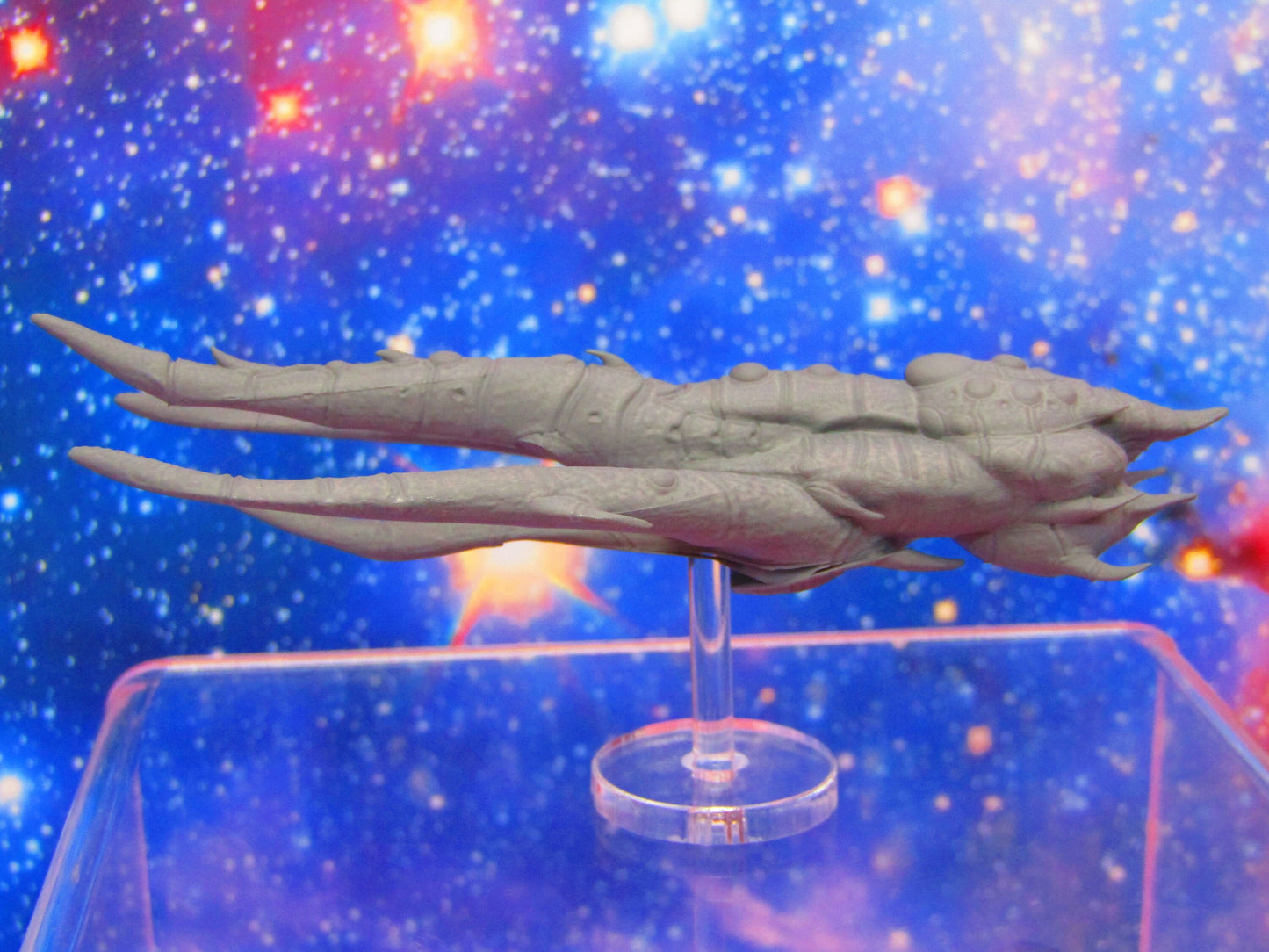 Qii'Yoru Class Collosal Dreadnought Oq'Uiar "The Many" Tier 17 Starfinder Fleet Scale Starship Mini Miniature Spaceship Piece + Flight Stand