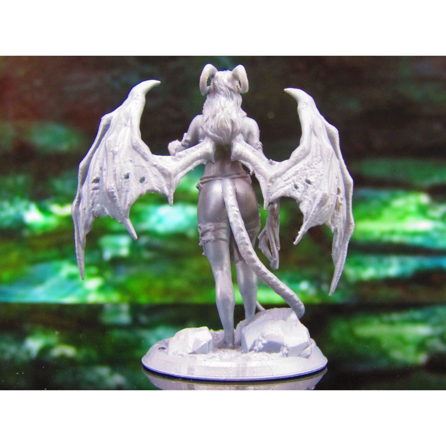 Succubus Female Seduction Demon Monster Mini Miniature Model Character Figure 28mm/32mm Scale RPG Tabletop Gaming Wargaming D&D etc.