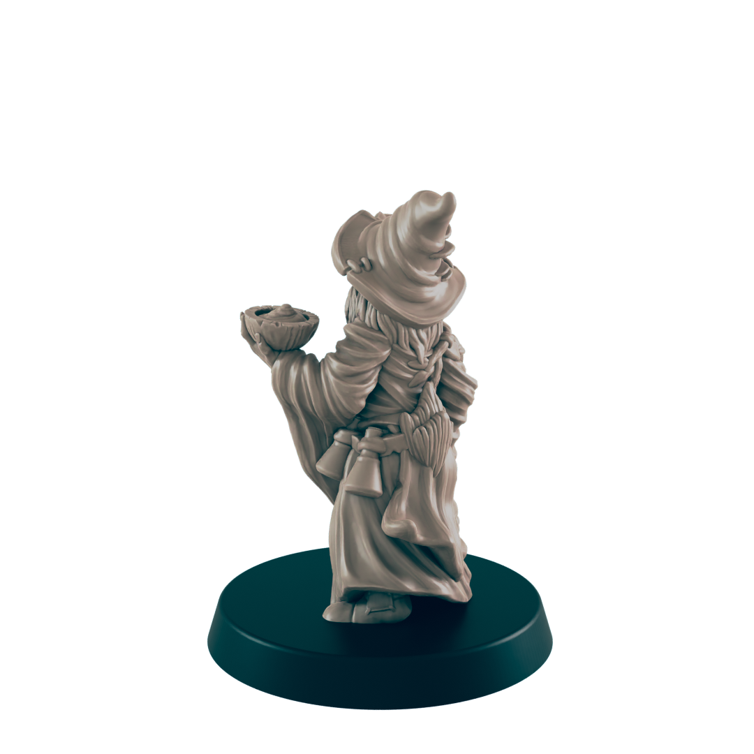 Hedge Wizard | Elderly Retired Sorcerer | Dungeons and Dragons NPC Figure | Pathfinder DnD Wargaming RPG Character | 32mm Scale Model
