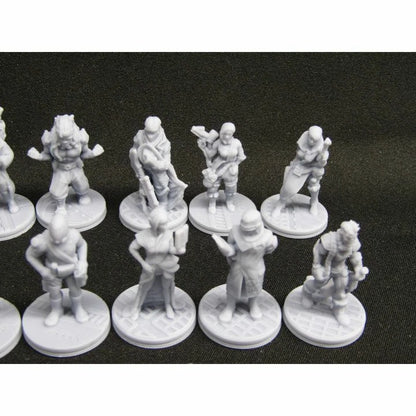 Sci Fi TTPRG 18pc Bulk Lot Mini Miniature Star Wars, Star Trek, Starfinder - Humans, Dwarves, Humanoids