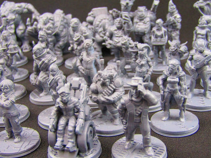 Sci Fi TTPRG 62pc Bulk Lot Mini Miniature Star Wars, Star Trek, Starfinder - Aliens, Robots, Humans, Mutants +