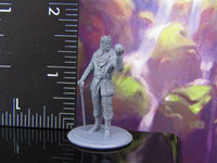 
              Shady Noble King Royalty Mini Miniature Model Character Figure 28mm/32mm Scale
            