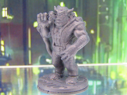 Alien Nightclub Bouncer Security Guard Mini Miniature Figure 3D Printed Model