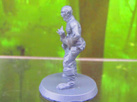 
              Crazed Vampire Thrall Mini Miniatures 3D Printed Resin Model Figure 28/32mm
            