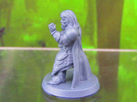 
              Town Guard Captain Leader Mini Miniatures 3D Printed Resin Model Figure 28/32mm
            