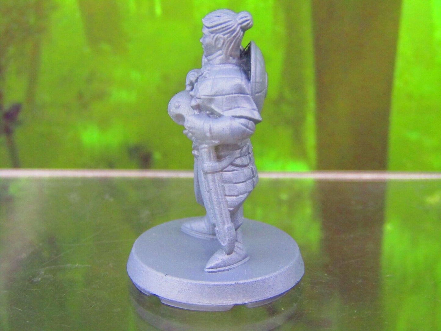 Female Town Guard Fighter Mini Miniatures 3D Printed Resin Model Figure 28/32mm